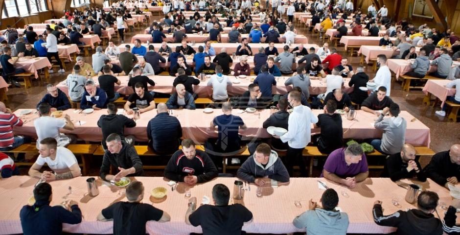 Cocaina e crack le sostanze più usate: 327 nuovi ingressi a Sanpa, 33 sono minorenni Cocaina e crack le sostanze più usate: 327 nuovi ingressi a Sanpa, 33 sono minorenni