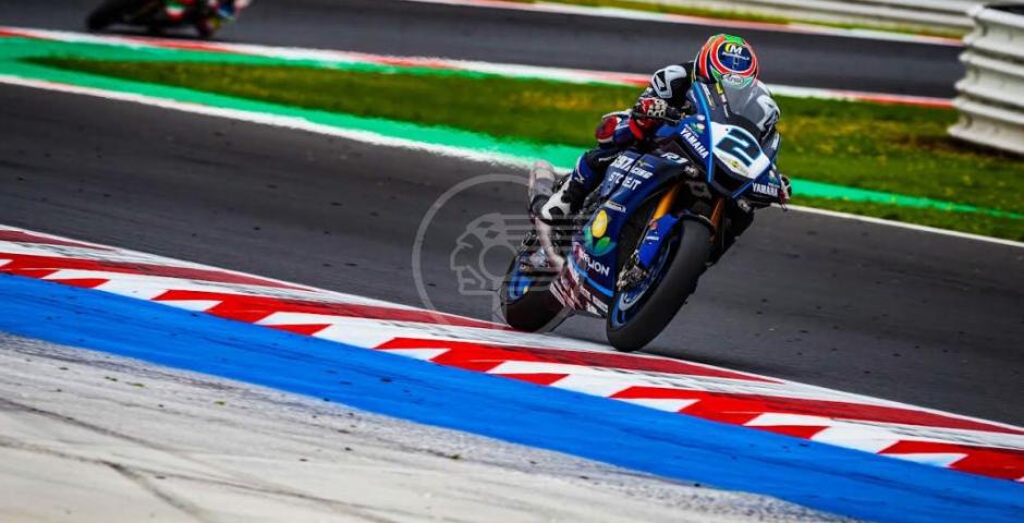 EMILIA-ROMAGNA ROUND: MOTO IN PISTA E FOLLA NEL PADDOCK, IL WEEKEND ENTRA NEL VIVO EMILIA-ROMAGNA ROUND: MOTO IN PISTA E FOLLA NEL PADDOCK, IL WEEKEND ENTRA NEL VIVO
