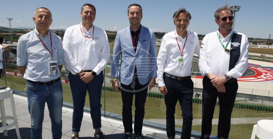 SPETTACOLO IN PISTA, OSPITI E GRANDE PUBBLICO NEL SABATO DELL’EMILIA – ROMAGNA ROUND DEL WORLDSBK   SPETTACOLO IN PISTA, OSPITI E GRANDE PUBBLICO NEL SABATO DELL’EMILIA – ROMAGNA ROUND DEL WORLDSBK