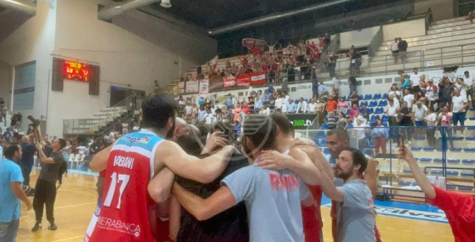 RivieraBanca a un passo dal sogno: trionfa ancora a Roseto, ora serie al Flaminio RivieraBanca a un passo dal sogno: trionfa ancora a Roseto, ora serie al Flaminio