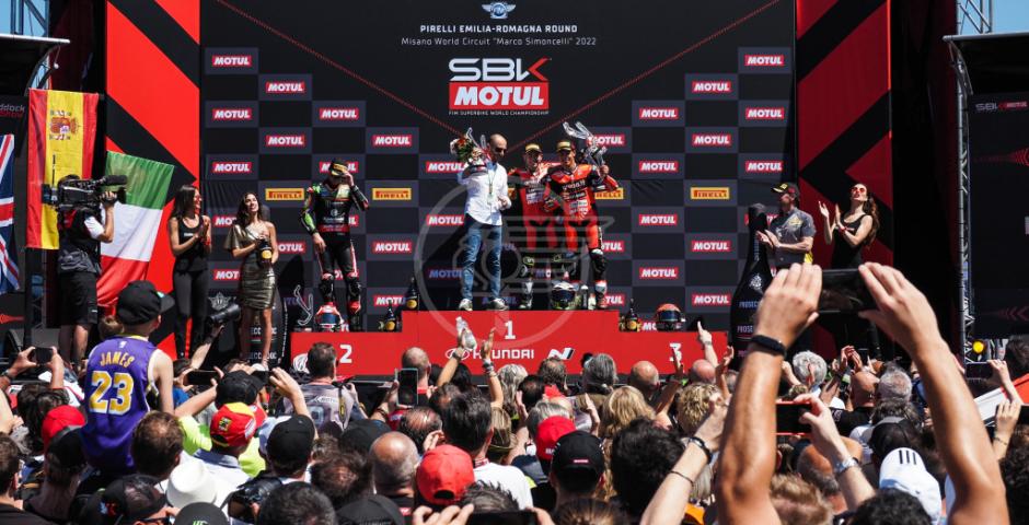 SPETTACOLO IN PISTA, OSPITI E GRANDE PUBBLICO NEL SABATO DELL’EMILIA – ROMAGNA ROUND DEL WORLDSBK   SPETTACOLO IN PISTA, OSPITI E GRANDE PUBBLICO NEL SABATO DELL’EMILIA – ROMAGNA ROUND DEL WORLDSBK