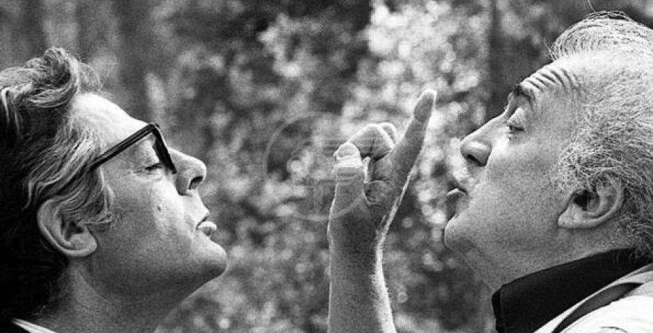 Inaugurata al Fulgor la mostra con le foto di Fellini dietro le quinte Inaugurata al Fulgor la mostra con le foto di Fellini dietro le quinte