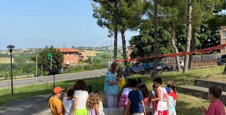 "Siamo nati per camminare": premiate le classi vincitrici "Siamo nati per camminare": premiate le classi vincitrici
