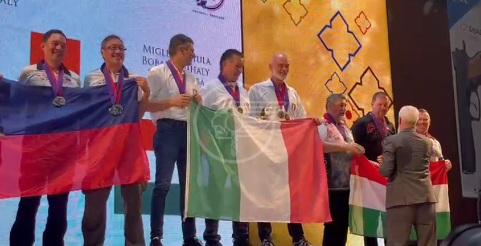 Tre italiani campioni del Mondo Squadra Classic Senior nel tiro a segno in movimento, ovvero PSC World Shot 2022  Tre italiani campioni del Mondo Squadra Classic Senior nel tiro a segno in movimento, ovvero PSC World Shot 2022
