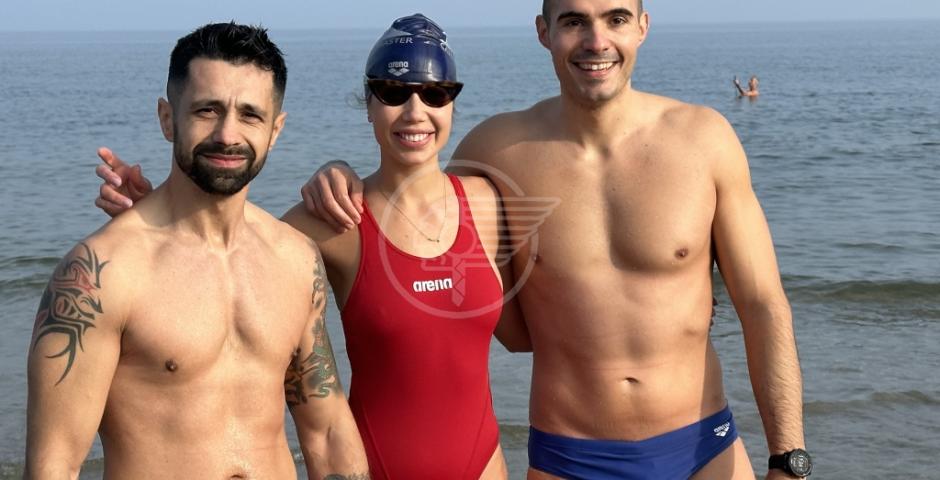 Un mare di gente per il tuffo del primo dell’anno a Riccione in Piazzale Roma Un mare di gente per il tuffo del primo dell’anno a Riccione in Piazzale Roma