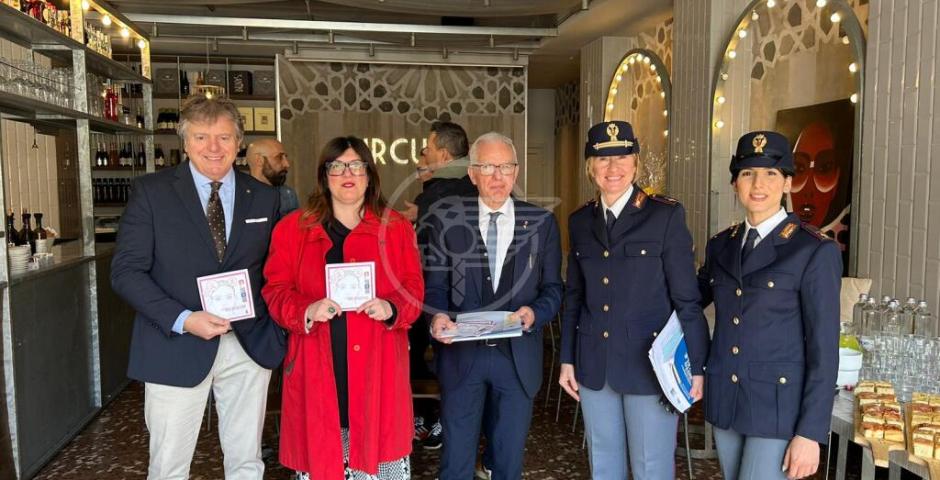 #SicurezzaVera, i pubblici esercizi della provincia di Rimini a lezione dalla Polizia di Stato #SicurezzaVera, i pubblici esercizi della provincia di Rimini a lezione dalla Polizia di Stato