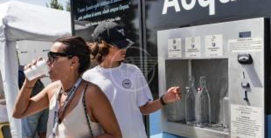 Giornata mondiale dell’Acqua: erogati 2,2 milioni di litri nel 2022 grazie alle Casine, con un risparmio potenziale di oltre 1,5 milioni di plastica Giornata mondiale dell’Acqua: erogati 2,2 milioni di litri nel 2022 grazie alle Casine, con un risparmio potenziale di oltre 1,5 milioni di plastica