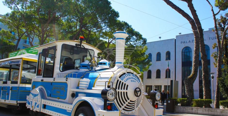 Bando di gara per il trenino: previste più corse e in più zone della città Bando di gara per il trenino: previste più corse e in più zone della città