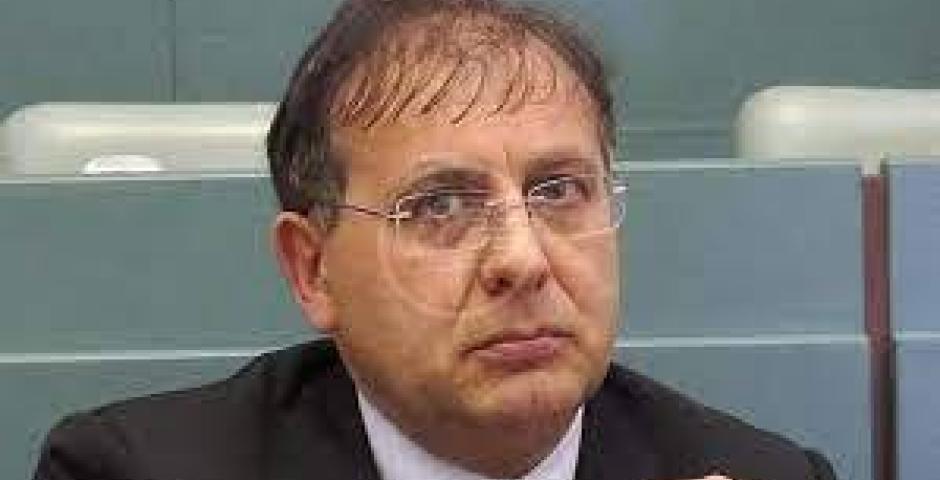 Marcello Nicola (Fdi) interroga l'amministrazione sui lavori di adeguamento sismico liceo scientifico “Einstein” corpi B ed E Marcello Nicola (Fdi) interroga l'amministrazione sui lavori di adeguamento sismico liceo scientifico “Einstein” corpi B ed E