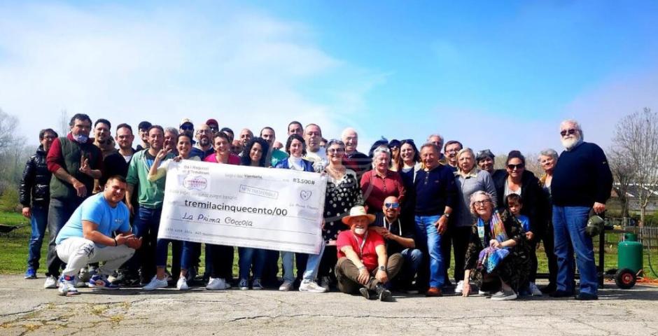 Nuovo direttivo rosa alla Pro Loco di Viserbella. 3.500 euro alla Prima Coccola Nuovo direttivo rosa alla Pro Loco di Viserbella. 3.500 euro alla Prima Coccola