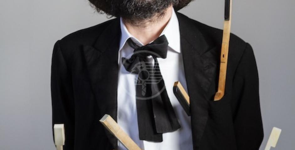 Rose, libri e le sue canzoni urgenti:  Capossela a Riccione porta le parole contro la cultura tossica Rose, libri e le sue canzoni urgenti:  Capossela a Riccione porta le parole contro la cultura tossica