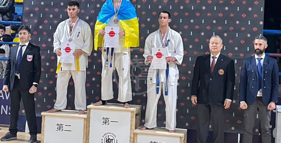 Gli atleti di Karatè Kyokushinkai sul tetto d’Italia al Mas Oyama Cup Gli atleti di Karatè Kyokushinkai sul tetto d’Italia al Mas Oyama Cup