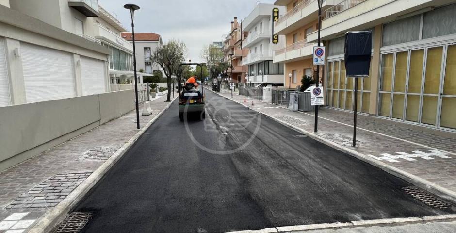 Prosegue il piano di asfaltature programmate dal comune Prosegue il piano di asfaltature programmate dal comune