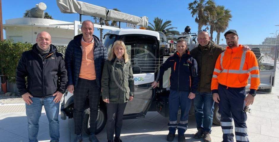 Pulizia e decoro sul nuovo lungomare: l'Amministrazione incontra gli operatori Geat che se ne occuperanno Pulizia e decoro sul nuovo lungomare: l'Amministrazione incontra gli operatori Geat che se ne occuperanno