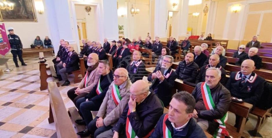 Precetto pasquale: la cerimonia dell'ANC con sindaci e carabinieri Precetto pasquale: la cerimonia dell'ANC con sindaci e carabinieri