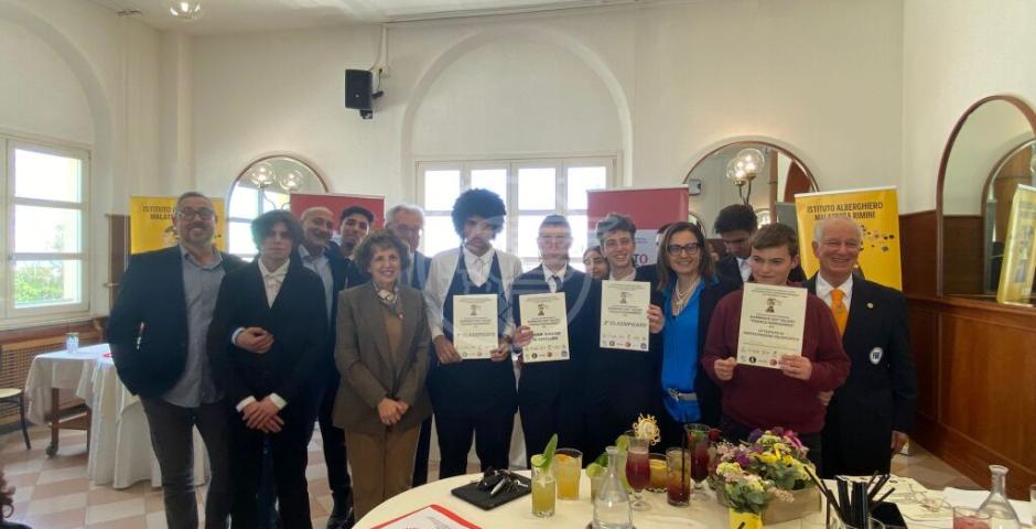 Alberghiero Malatesta: si parte dalla scuola per avere successo con il “Barman’s got Talent 2023” Alberghiero Malatesta: si parte dalla scuola per avere successo con il “Barman’s got Talent 2023”