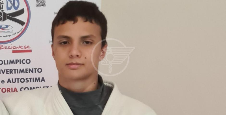 "Dima" Halich si conferma ai vertici nazionali del judo nella categoria 73 kg under 18 a Ostia "Dima" Halich si conferma ai vertici nazionali del judo nella categoria 73 kg under 18 a Ostia