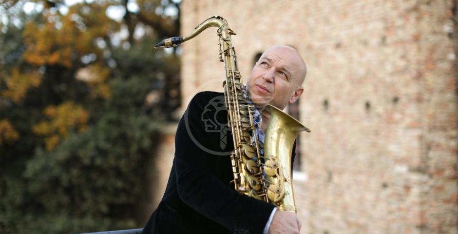 Il sassofonista Alessandro Scala, si esibirà venerdì 5 maggio al Mama’s, per la rassegna Jazz Network Il sassofonista Alessandro Scala, si esibirà venerdì 5 maggio al Mama’s, per la rassegna Jazz Network