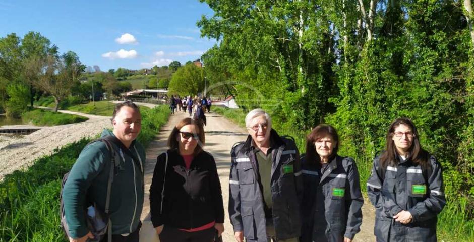 Alla scoperta del territorio corianese con due camminate ecologiche e  fotografiche per gli alunni dell’Istituto Comprensivo Ospedaletto  Alla scoperta del territorio corianese con due camminate ecologiche e  fotografiche per gli alunni dell’Istituto Comprensivo Ospedaletto