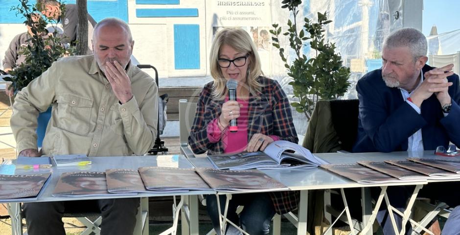 Si è svolta oggi al Bagni Tiky26 la presentazione di GeronimoMagazine numero 54 Si è svolta oggi al Bagni Tiky26 la presentazione di GeronimoMagazine numero 54