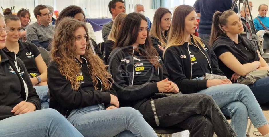 Domenica al Playhall di Riccione le semifinali  dei playoff di Serie A2 di Volley femminile Domenica al Playhall di Riccione le semifinali  dei playoff di Serie A2 di Volley femminile