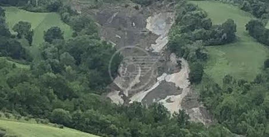 Verucchio riapre le scuole. Sotto monitoraggio tre frane, due strade a senso unico alternato Verucchio riapre le scuole. Sotto monitoraggio tre frane, due strade a senso unico alternato