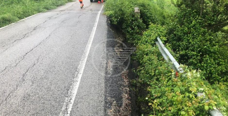 Verucchio riapre le scuole. Sotto monitoraggio tre frane, due strade a senso unico alternato Verucchio riapre le scuole. Sotto monitoraggio tre frane, due strade a senso unico alternato