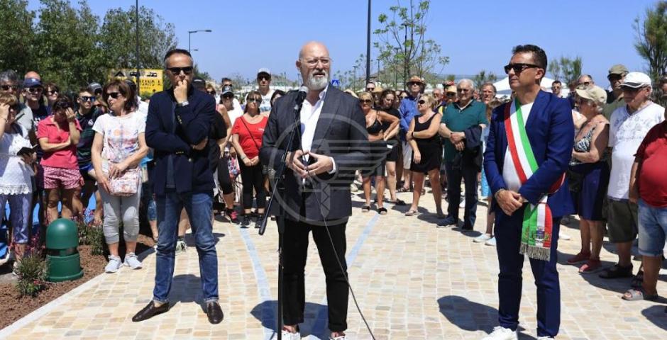 Inaugurato il nuovo lungomare sud, 700 metri di assoluta bellezza Inaugurato il nuovo lungomare sud, 700 metri di assoluta bellezza