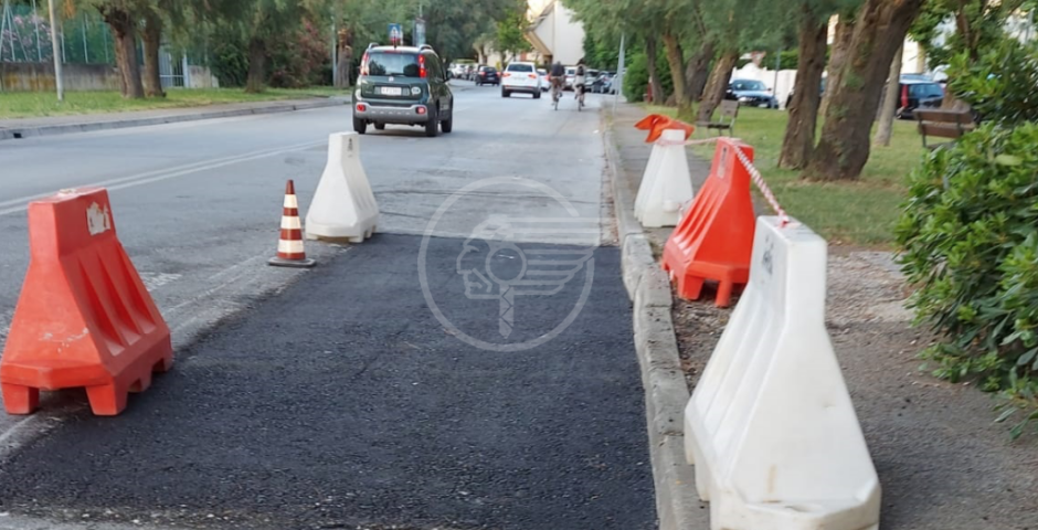 Proseguono i lavori di manutenzione straordinaria sulle strade della Perla Verde Proseguono i lavori di manutenzione straordinaria sulle strade della Perla Verde