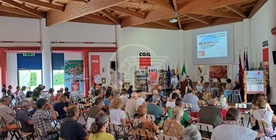Paci alla Cgil: "Criminalità organizzata? Il problema è il riciclaggio" Paci alla Cgil: "Criminalità organizzata? Il problema è il riciclaggio"