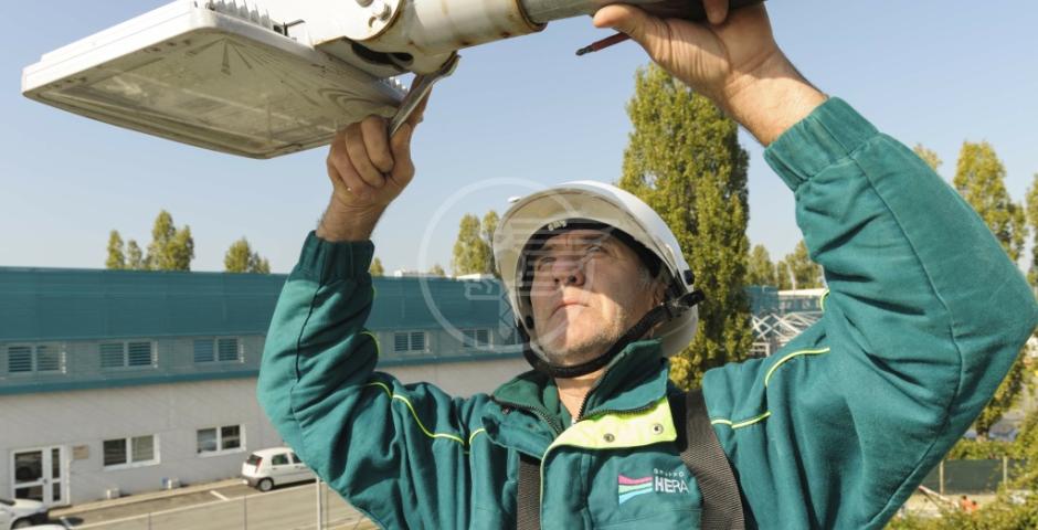 Il 27 luglio irregolarità nella fornitura acqua per lavori di manutenzione sulla rete elettrica a Montegridolfo Il 27 luglio irregolarità nella fornitura acqua per lavori di manutenzione sulla rete elettrica a Montegridolfo
