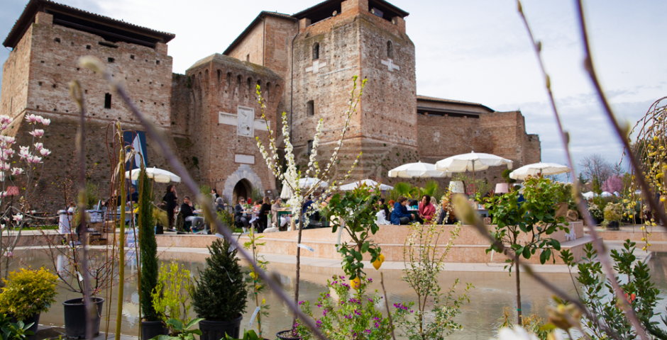 Dalla Rimini sotterranea alla passeggiata d’arte fra le fioriture di Giardini d’Autore, dalla Domus al city tour con Visit Rimini Dalla Rimini sotterranea alla passeggiata d’arte fra le fioriture di Giardini d’Autore, dalla Domus al city tour con Visit Rimini
