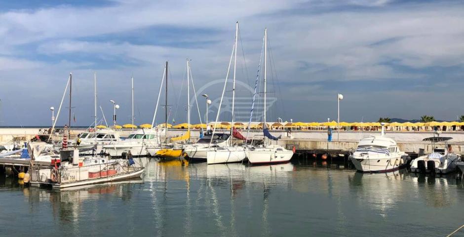 Lavori del porto, le Civiche al contrattacco: "Imola bluffa, meriti non suoi" Lavori del porto, le Civiche al contrattacco: "Imola bluffa, meriti non suoi"