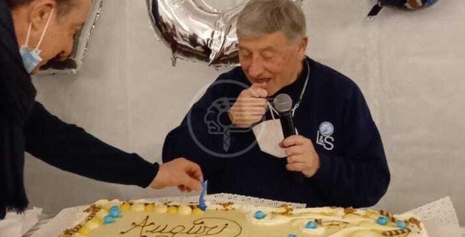 Ciao don Fiorenzo, lasci un vuoto enorme. Mancherai a tutti, anche a me (editoriale del direttore) Ciao don Fiorenzo, lasci un vuoto enorme. Mancherai a tutti, anche a me (editoriale del direttore)
