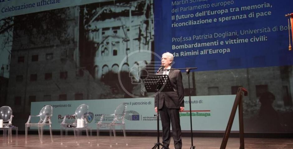 Rimini celebra l’80° Anniversario della Liberazione della città. La deposizione della corona alla lapide di Piazza Cavour, che ricorda i Caduti Rimini celebra l’80° Anniversario della Liberazione della città. La deposizione della corona alla lapide di Piazza Cavour, che ricorda i Caduti