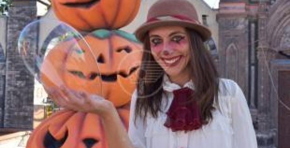 L’ex stazione di via Pascoli si trasforma in “Halloween Express”, fra passeggiate culturali e giochi per bambini Dall’omaggio a Mastroianni ai motori con Malle Mutòr L’ex stazione di via Pascoli si trasforma in “Halloween Express”, fra passeggiate culturali e giochi per bambini Dall’omaggio a Mastroianni ai motori con Malle Mutòr