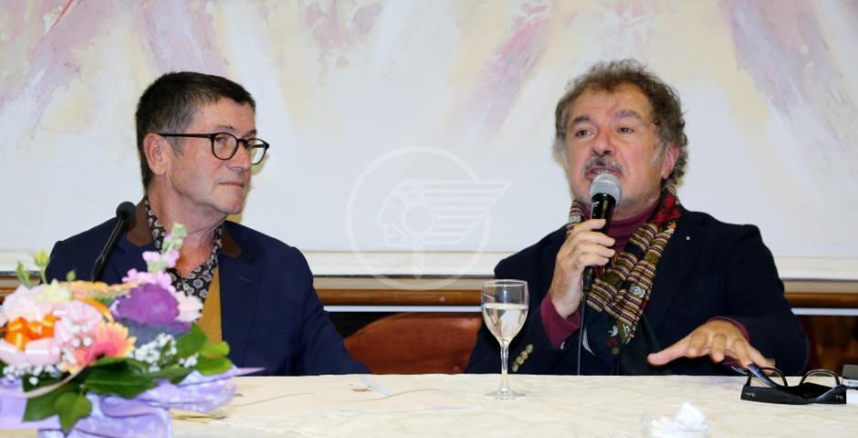Presentato il numero 70 di GeronimoMagazine nella sala congressi dell'Hotel Vienna Ostenda Presentato il numero 70 di GeronimoMagazine nella sala congressi dell'Hotel Vienna Ostenda