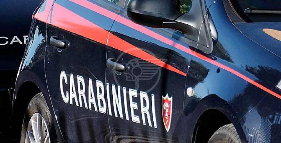 Gli hanno trovato un chilo di cocaina in garage. I Carabinieri lo arrestano Gli hanno trovato un chilo di cocaina in garage. I Carabinieri lo arrestano