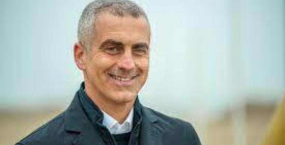 Redditi degli amministratori riminesi. Nicola Marcello in pole position, anche il Sindaco aumenta gli incassi rispetto al precedente anno Redditi degli amministratori riminesi. Nicola Marcello in pole position, anche il Sindaco aumenta gli incassi rispetto al precedente anno