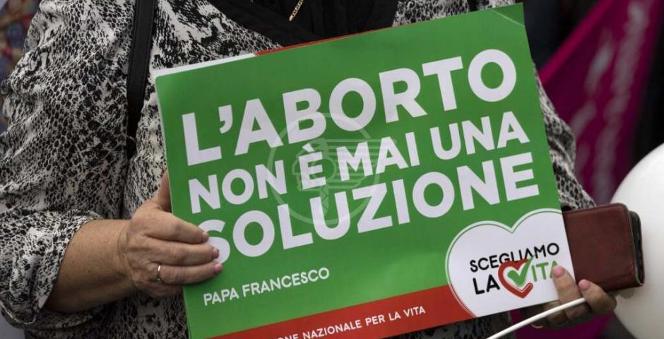 In cineteca si parla di aborto, una prof. Prolife commenta l'evento In cineteca si parla di aborto, una prof. Prolife commenta l'evento