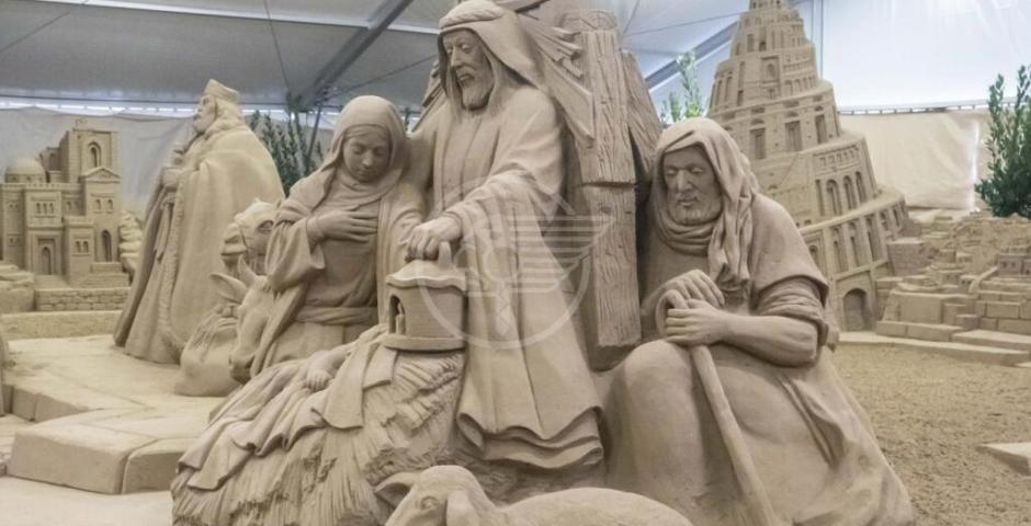 La magia del Natale si accende sul mare d'inverno. Inaugurati il presepe di sabbia e l’Ice village La magia del Natale si accende sul mare d'inverno. Inaugurati il presepe di sabbia e l’Ice village