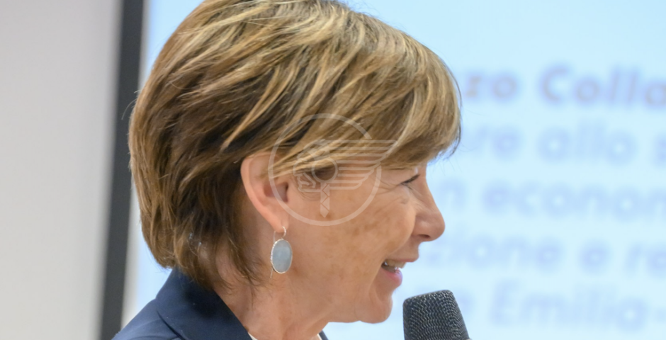 La Sindaca Angelini sul caso incompatibilità: "Abbiamo regalato alla Tosi una vetrina e il ruolo di vittima" La Sindaca Angelini sul caso incompatibilità: "Abbiamo regalato alla Tosi una vetrina e il ruolo di vittima"