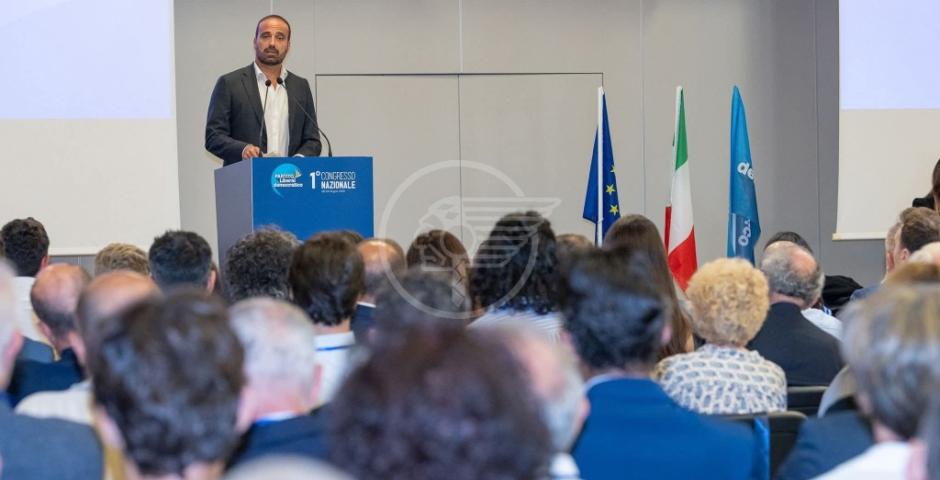 "Turismo in crisi: ripensare radicalmente l’offerta e rendere più semplice il fare impresa" "Turismo in crisi: ripensare radicalmente l’offerta e rendere più semplice il fare impresa"