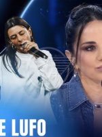 Alle audizione di X Factor la riccionese Michelle Lufo canta e ammalia la giuria. Alla fine quattro si e passaggio del turno Alle audizione di X Factor la riccionese Michelle Lufo canta e ammalia la giuria. Alla fine quattro si e passaggio del turno
