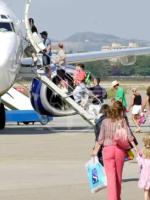 L'Aereoporto "Federico Fellini" inaugura il nuovo volo per Breslavia L'Aereoporto "Federico Fellini" inaugura il nuovo volo per Breslavia