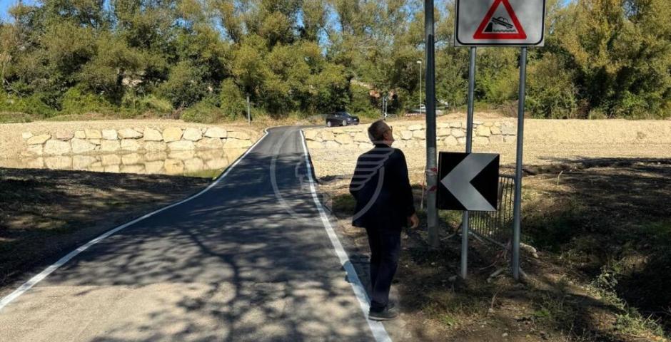 Completati i lavori di riqualificazione dei guadi di Vallecchio, di via Fiume e di via Cella. Messi in sicurezza tre punti strategici del territorio con sistemi di protezione Completati i lavori di riqualificazione dei guadi di Vallecchio, di via Fiume e di via Cella. Messi in sicurezza tre punti strategici del territorio con sistemi di protezione