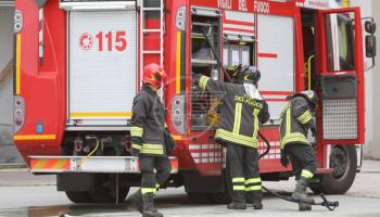 Incendio all'ora di pranzo nel condominio che ospita anche il ristorante Canasta in viale Ceccarini. Vigili del Fuoco sul posto Incendio all'ora di pranzo nel condominio che ospita anche il ristorante Canasta in viale Ceccarini. Vigili del Fuoco sul posto