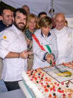 Compleanno di Riccione: grande partecipazione e allegria per i 103 anni della Perla Verde Compleanno di Riccione: grande partecipazione e allegria per i 103 anni della Perla Verde