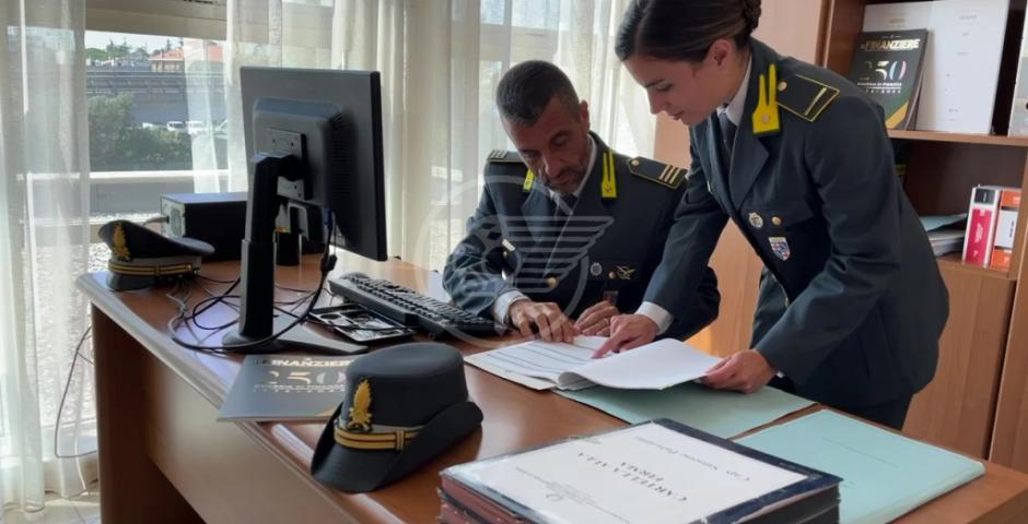 Indagini anche a Rimini per la maxi truffa del fotovoltaico da oltre 80 milioni di euro Indagini anche a Rimini per la maxi truffa del fotovoltaico da oltre 80 milioni di euro