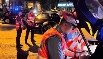 Fuga in auto con inseguimento sulle strade della Valmarecchia. Prezzo da pagare 40 punti in meno sulla patente, multa salata e denuncia sporta dai Carabinieri Fuga in auto con inseguimento sulle strade della Valmarecchia. Prezzo da pagare 40 punti in meno sulla patente, multa salata e denuncia sporta dai Carabinieri
